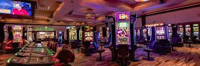 Aktivasi pengganda bonus Tata letak papan permainan Monopoly Live dengan pengganda aktif
